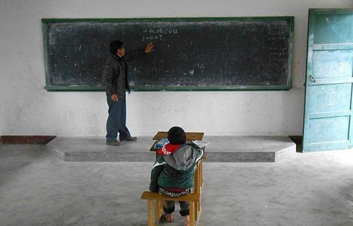 В одной китайской школе учится всего один ученик