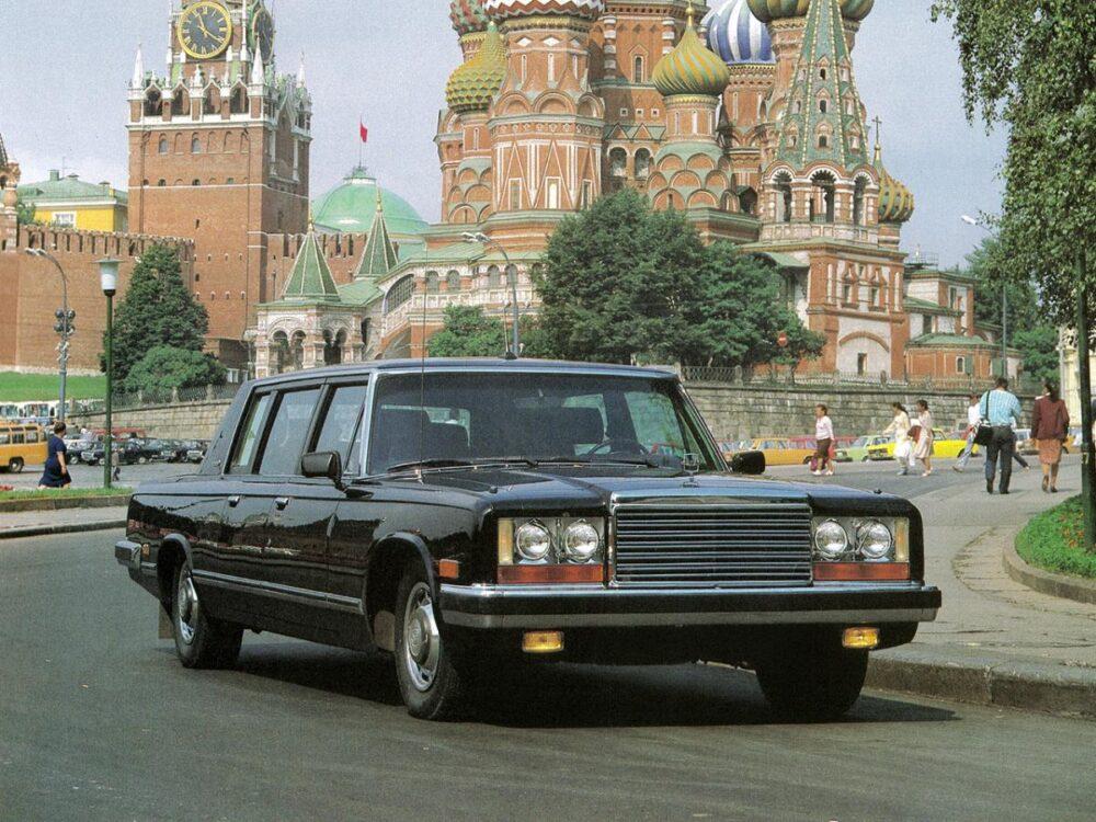 Российский автомобиль ЗИЛ-4105 («Бронекапсула»)