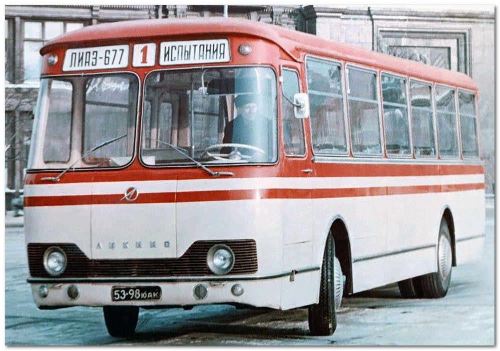 Народный советский луноход: ЛиАЗ-677 — самый любимый автобус